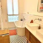 Appartement Design & Cosy Au Coeur De Paris